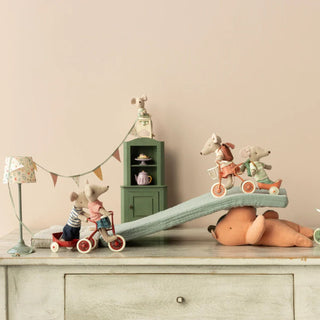 Maileg Tricycle hanger, Mouse - Coral