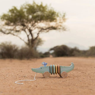 Дървена Играчка за Дърпане Крокодил Safari Friends