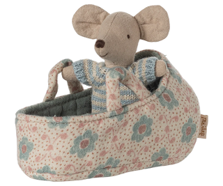 Maileg Бебе мишка в кош за носене - Blue