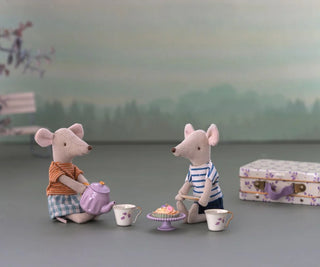 Maileg Следобедно лакомство, Mouse - Purple Madelaine